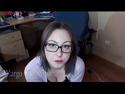 ❤️ Seksikas prillidega tüdruk imeb dildot sügavalt kaamera ette Pornovideo at us ﹏