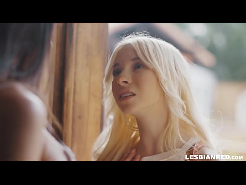 ❤️ Tüdruk tuleb paar kuud hiljem koju ja jõuab sööma oma kasuema tussu Pornovideo at us ﹏